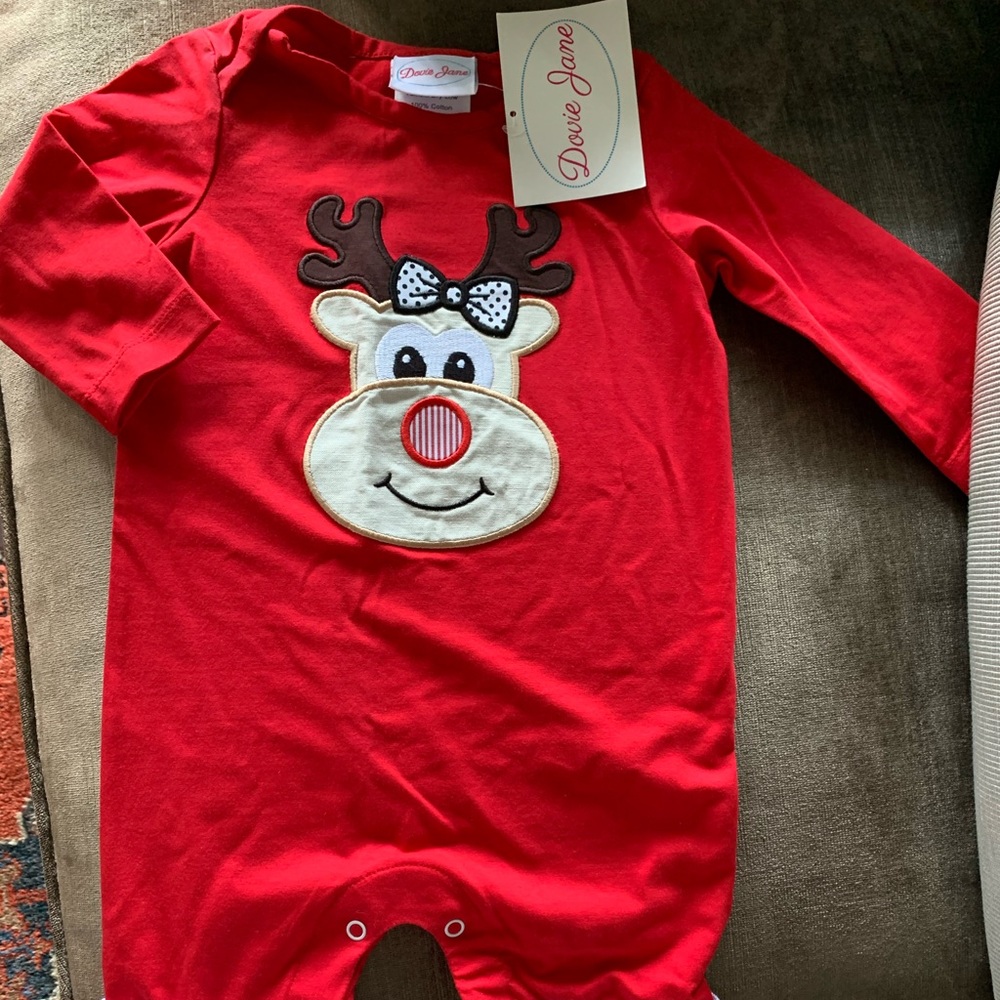 Girl’s 6m red Dovie Jane Christmas reindeer appliqué jumper w/ruffles🎅🏼❤️🤍NWT